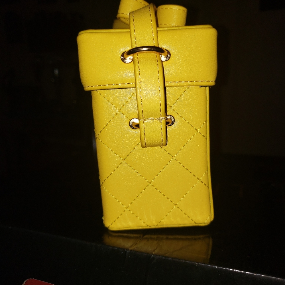 Camera Style Bag - Picture 2 of 5